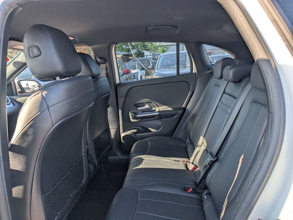 Used 2021 Mercedes-Benz GLA 250 image 12