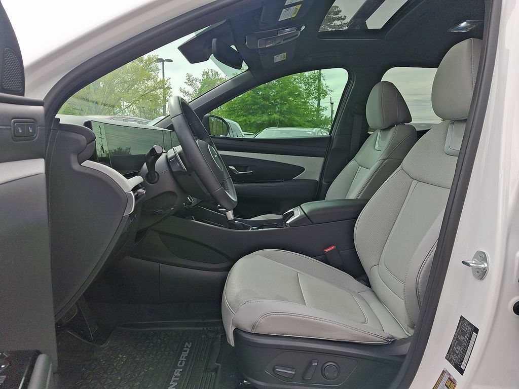 Used 2025 Hyundai Santa Cruz Limited AWD/4WD image 13