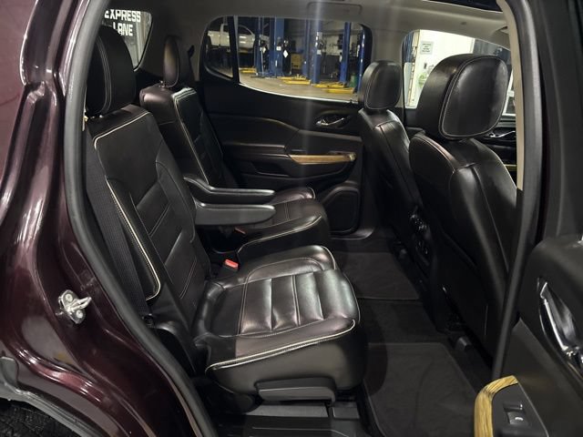 Used 2017 GMC Acadia Denali w/ Technology Package FWD image 15