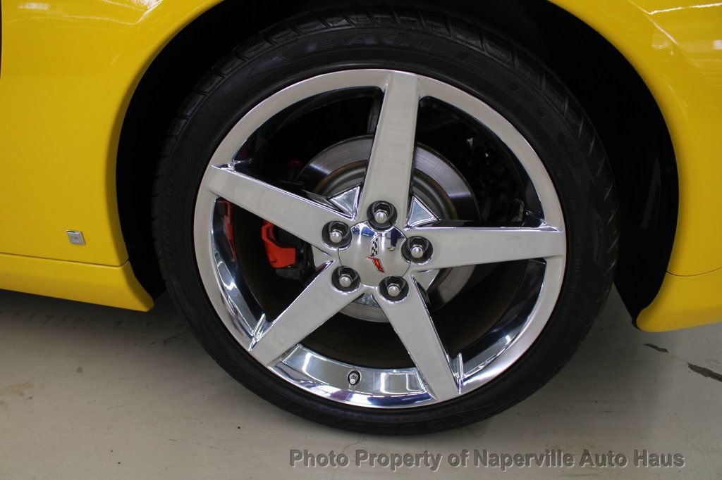 Used 2007 Chevrolet Corvette Coupe w/ Preferred Equipment Group RWD image 14