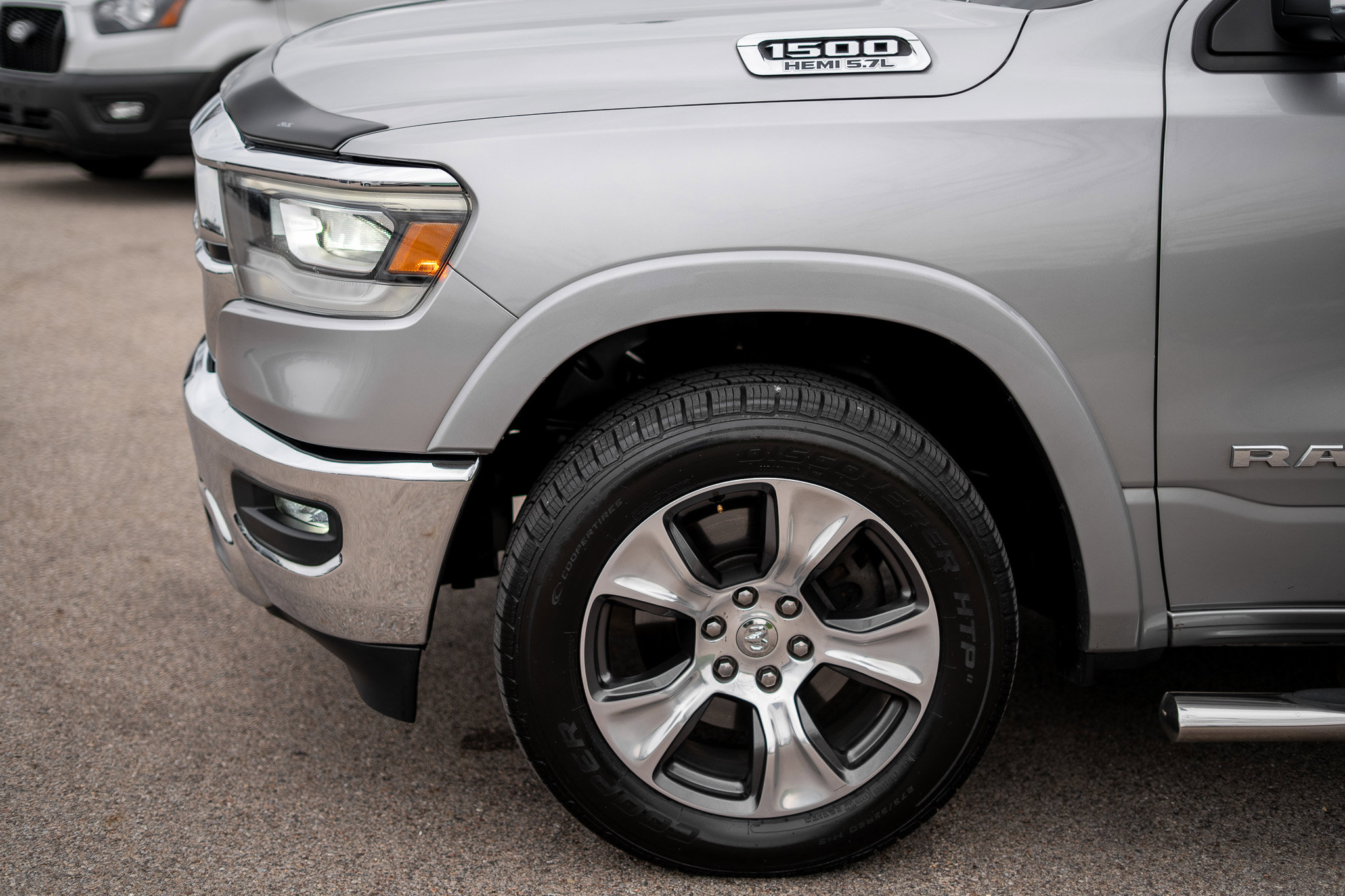 Used 2019 RAM 1500 Laramie image 9