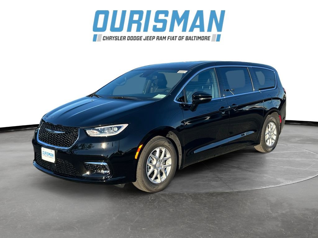 New 2026 Chrysler Pacifica Select image 2