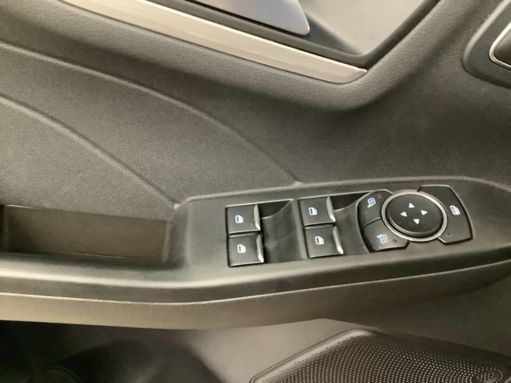 Used 2023 Ford Escape Platinum AWD/4WD image 21