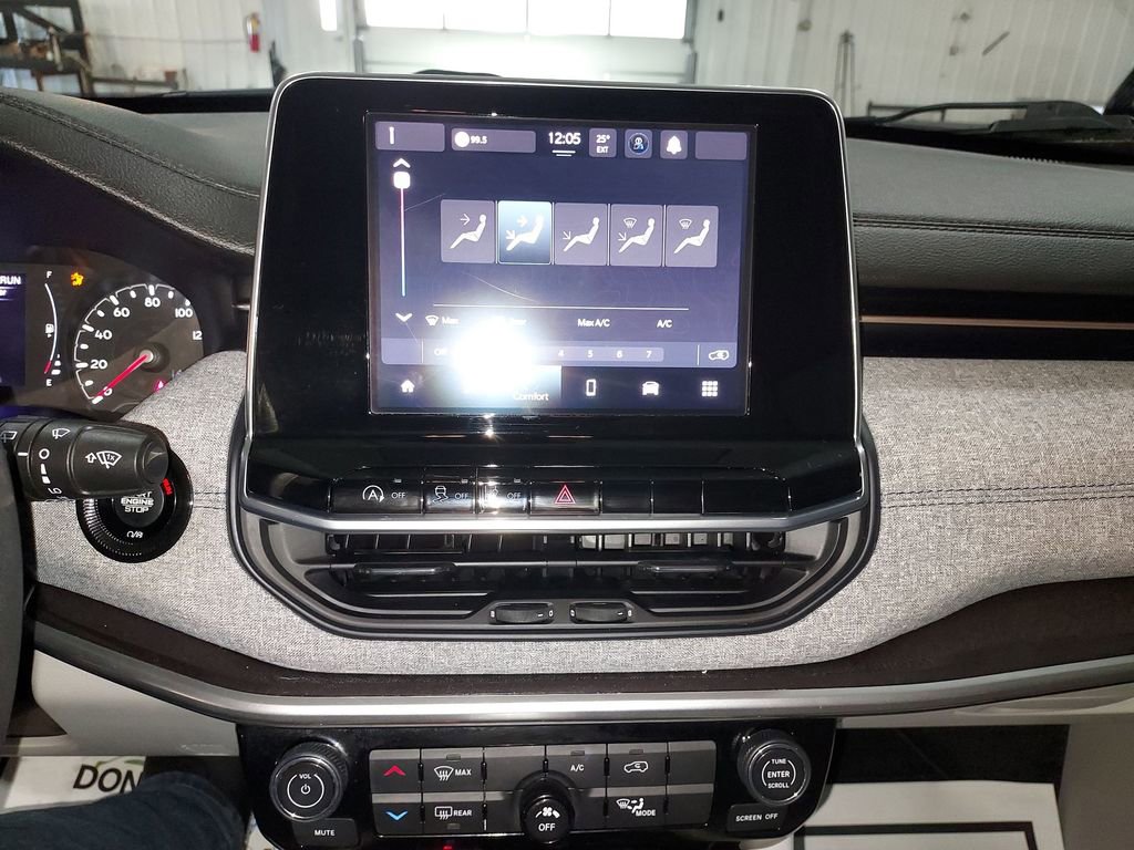 Used 2022 Jeep Compass Latitude image 24