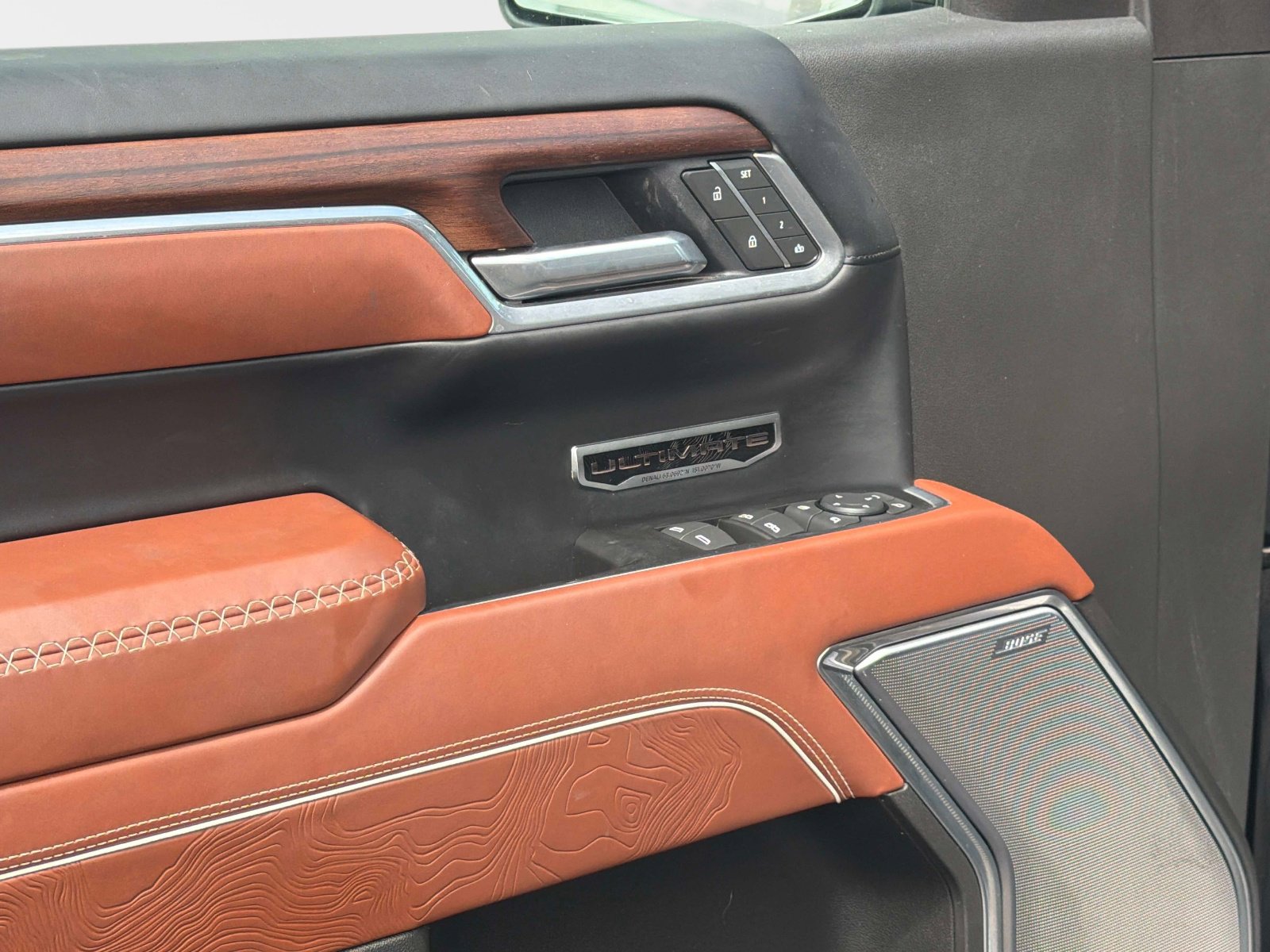 Used 2025 GMC Sierra 1500 Denali Ultimate image 38