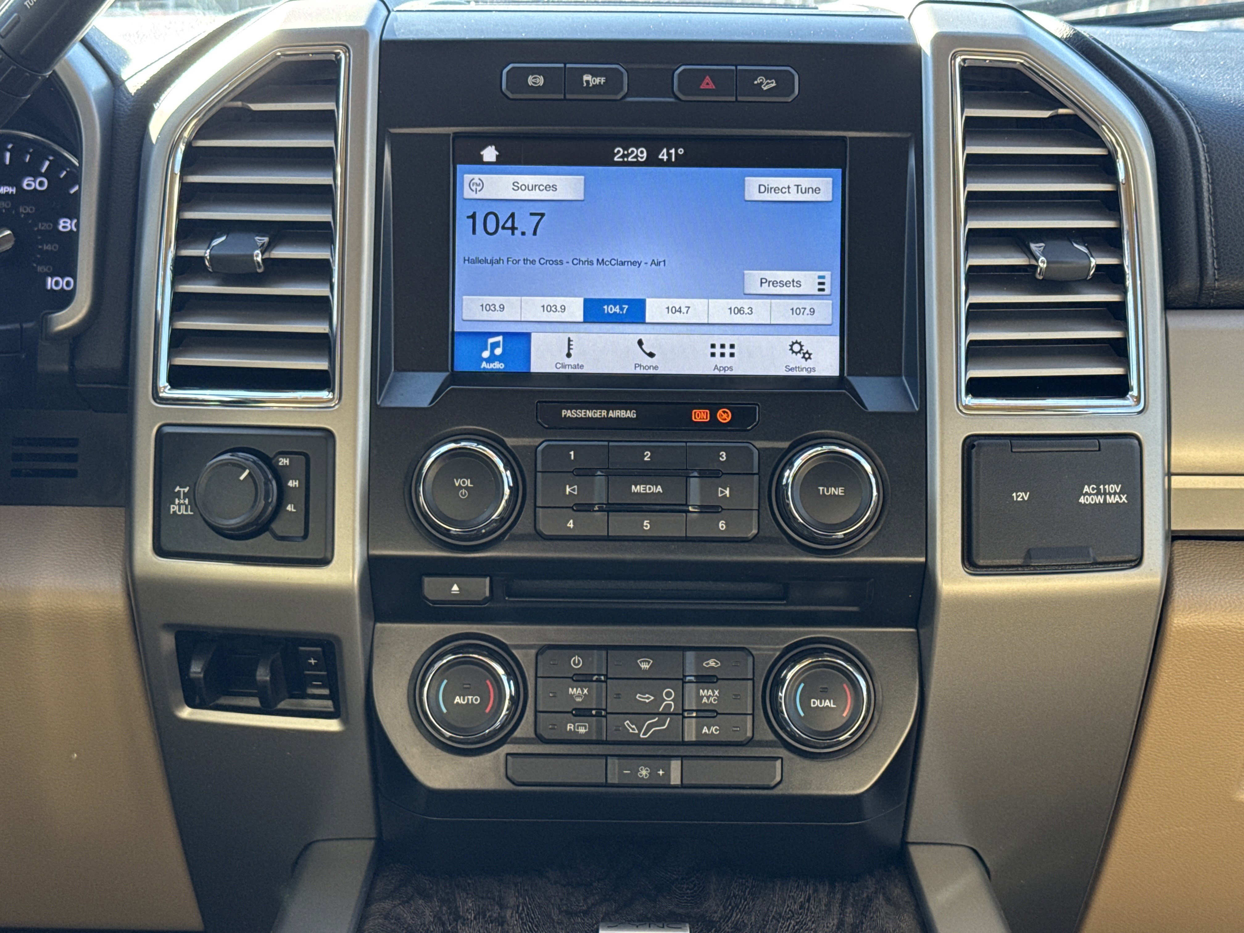 Used 2017 Ford F250 Lariat w/ FX4 Off-Road Package image 27