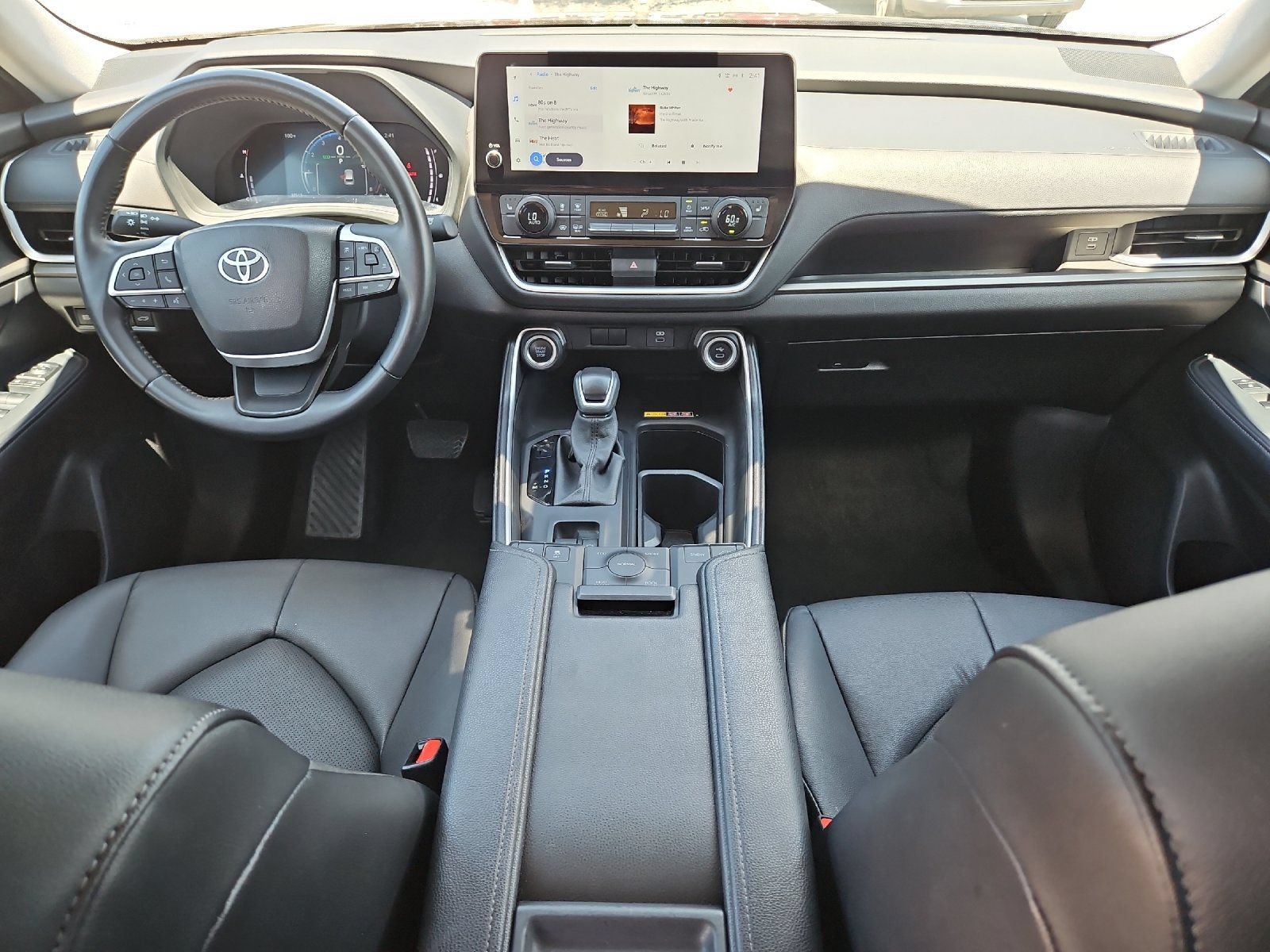 Used 2025 Toyota Grand Highlander AWD image 12