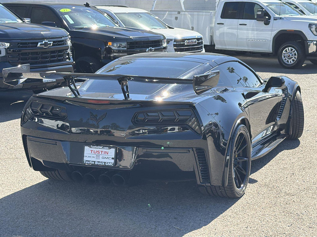 Used 2017 Chevrolet Corvette Z06 RWD image 5