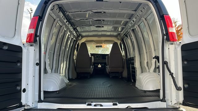 New 2025 Chevrolet Express 2500 Extended w/ Safety Package RWD image 9
