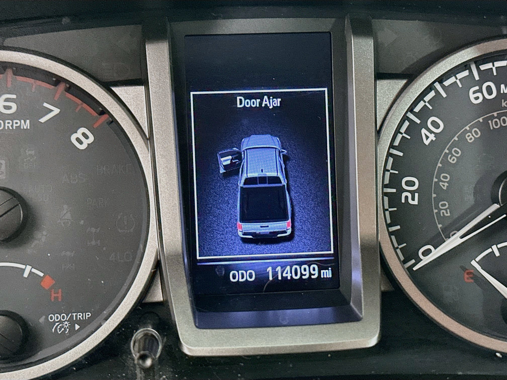 Used 2016 Toyota Tacoma SR5 RWD image 19