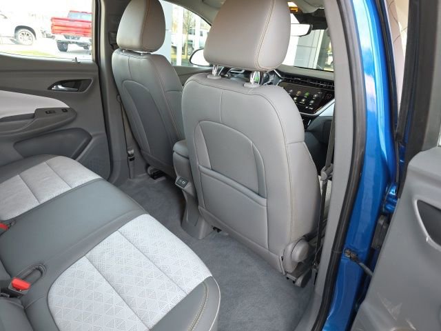 Used 2023 Chevrolet Bolt EUV Premier FWD image 13