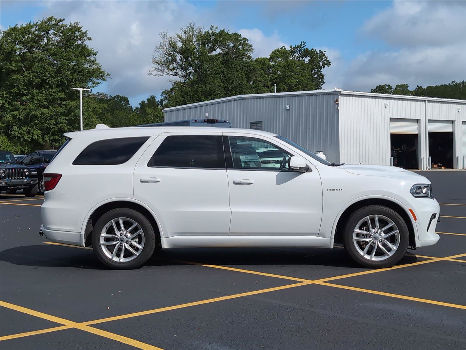 Used 2022 Dodge Durango R/T AWD/4WD image 8