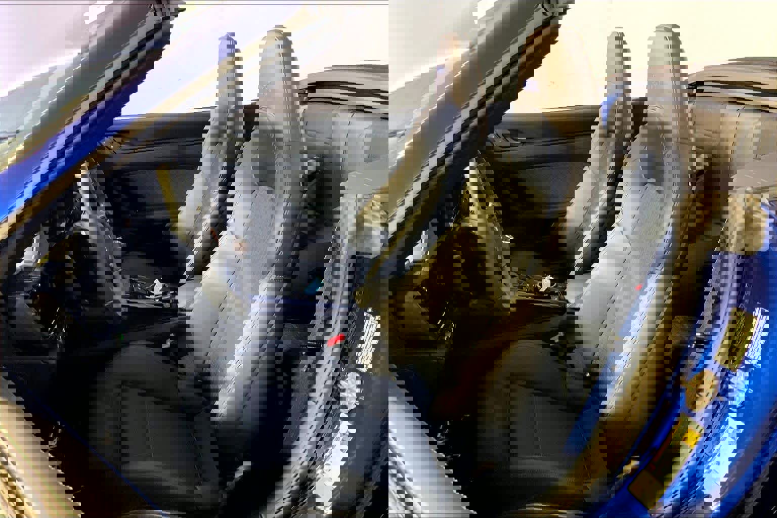 Used 2025 Porsche 911 Carrera T image 5