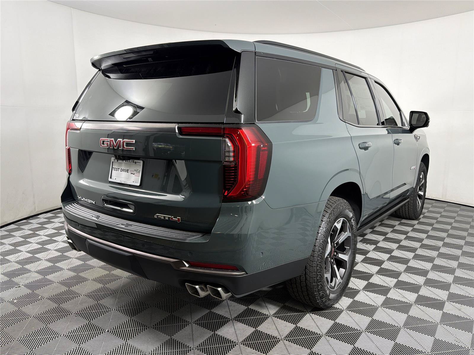 New 2026 GMC Yukon AT4 Ultimate AWD/4WD image 6
