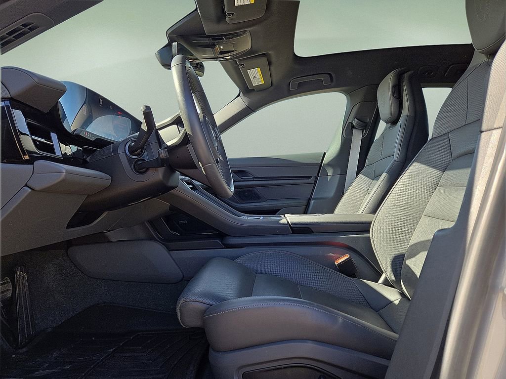 Used 2022 Porsche Taycan 4 Cross Turismo image 24