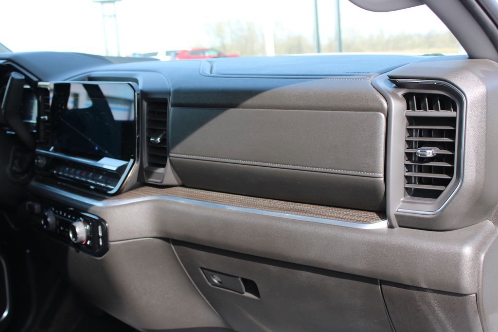 Used 2025 Chevrolet Silverado 1500 LT w/ Work Truck Package AWD/4WD image 29