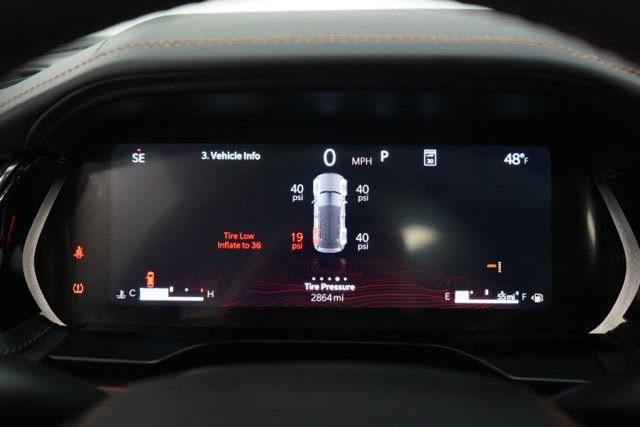 Used 2025 Jeep Grand Cherokee Summit w/ Obsidian Package image 22