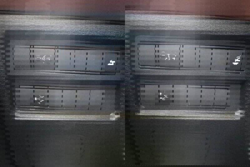 New 2025 Mitsubishi Outlander SEL image 27