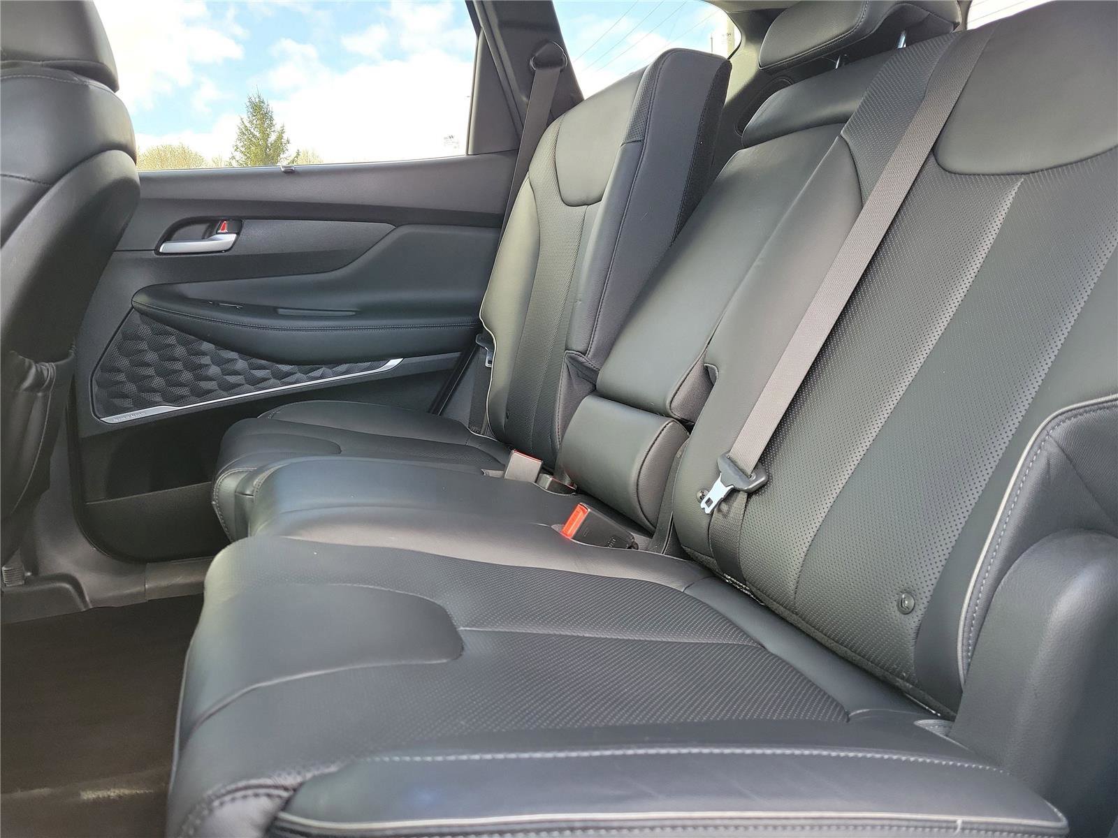 Used 2022 Hyundai Santa Fe Limited image 12