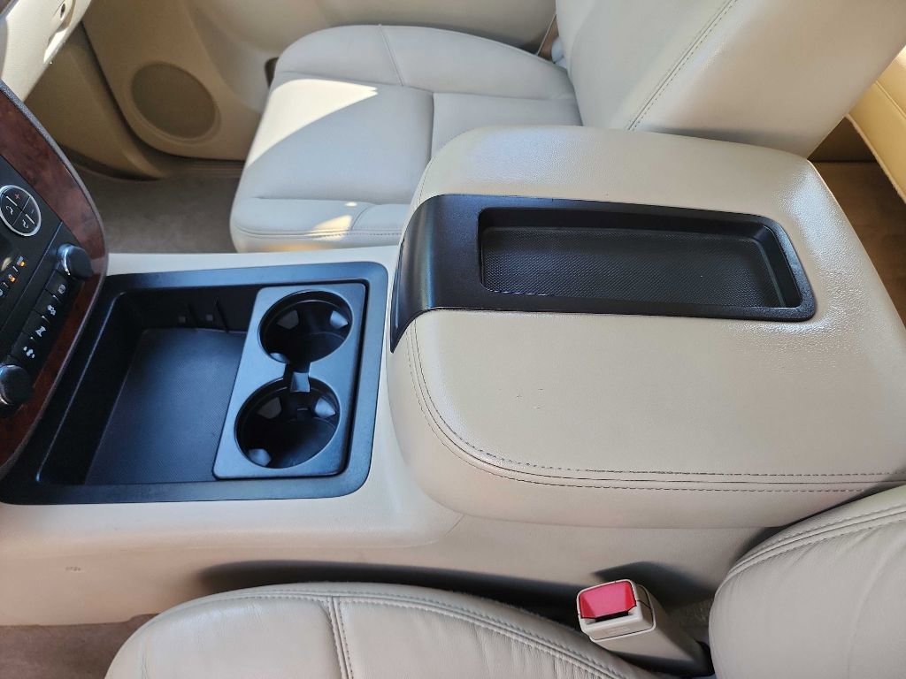 Used 2014 Chevrolet Silverado 3500 LTZ w/ LTZ Plus Package AWD/4WD image 31