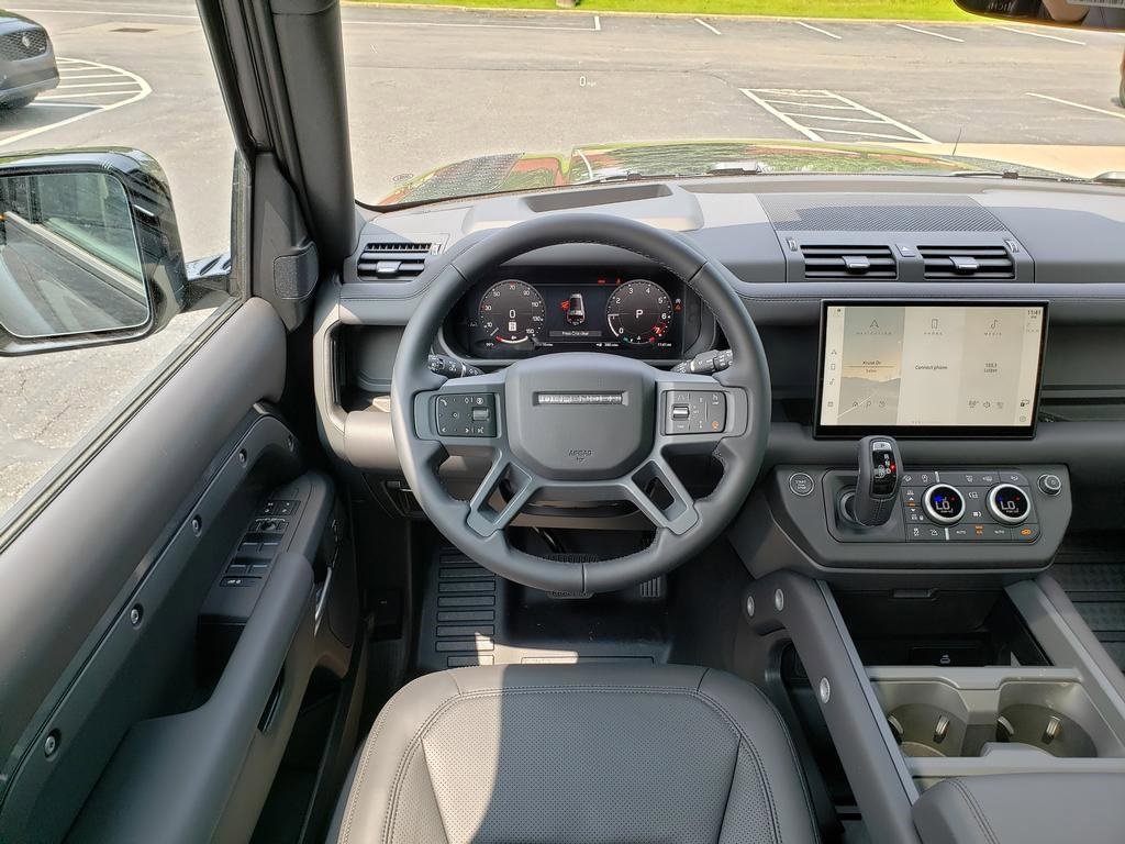 New 2025 Land Rover Defender 130 S image 14
