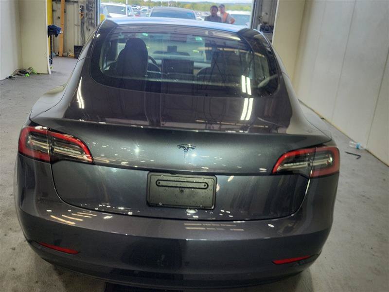 Used 2023 Tesla Model 3 Standard Range RWD image 2