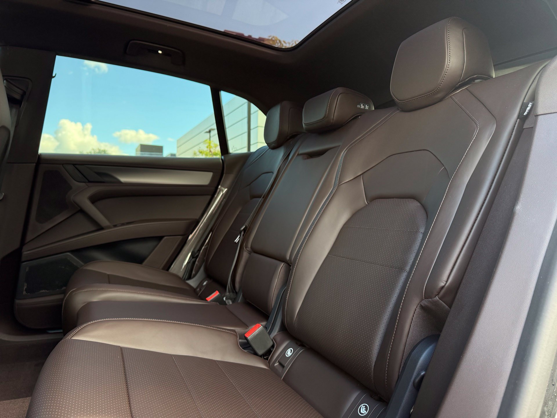 New 2026 Porsche Cayenne Electric AWD/4WD image 29
