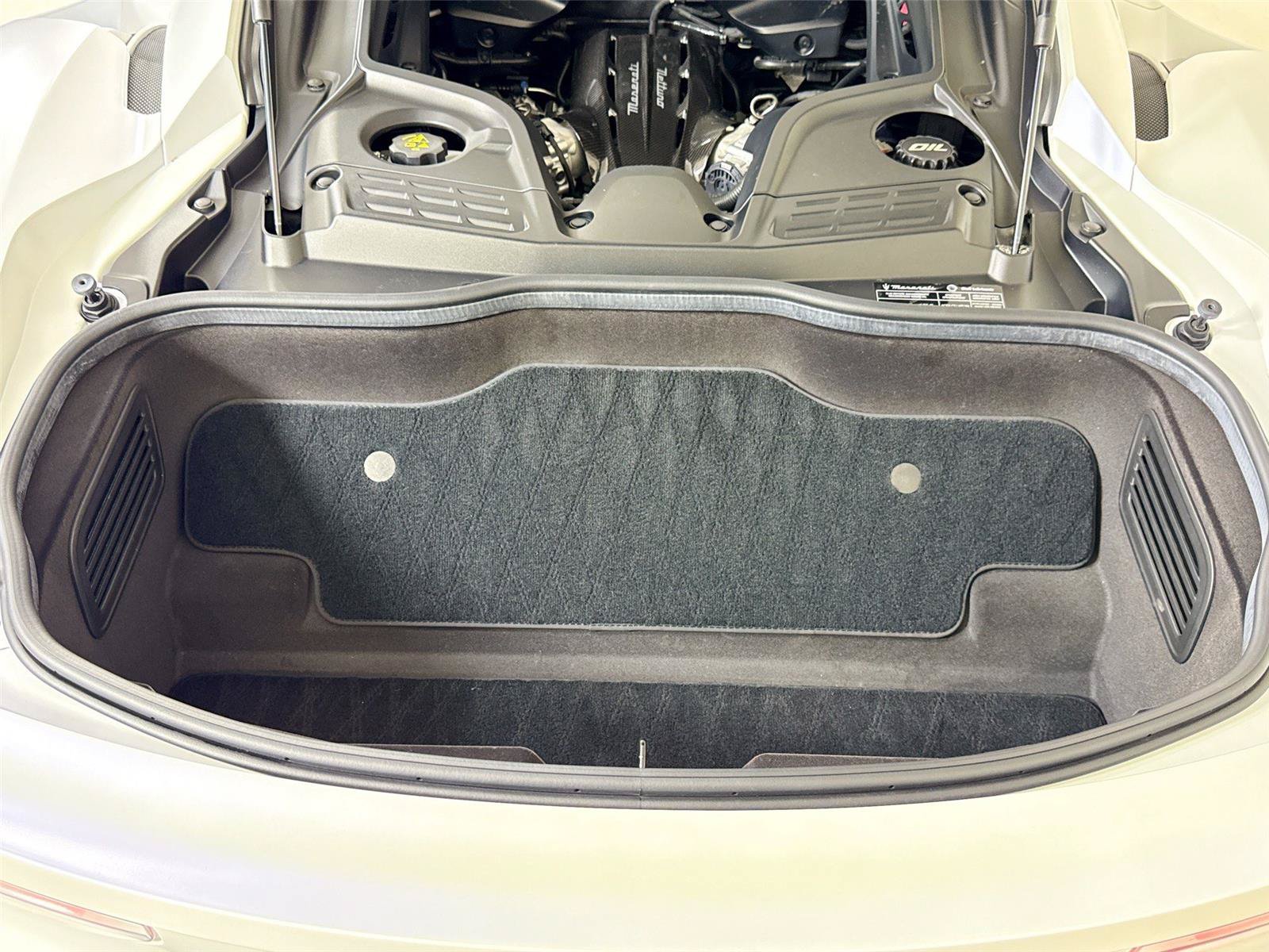 Used 2022 Maserati MC20 Coupe RWD image 25