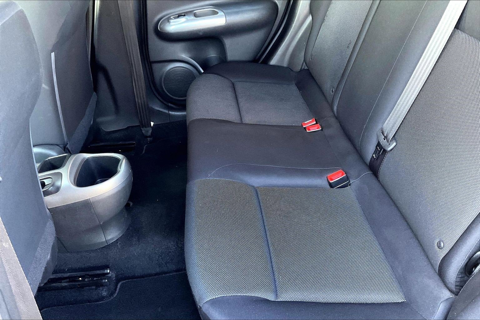 Used 2013 Nissan Juke S image 16