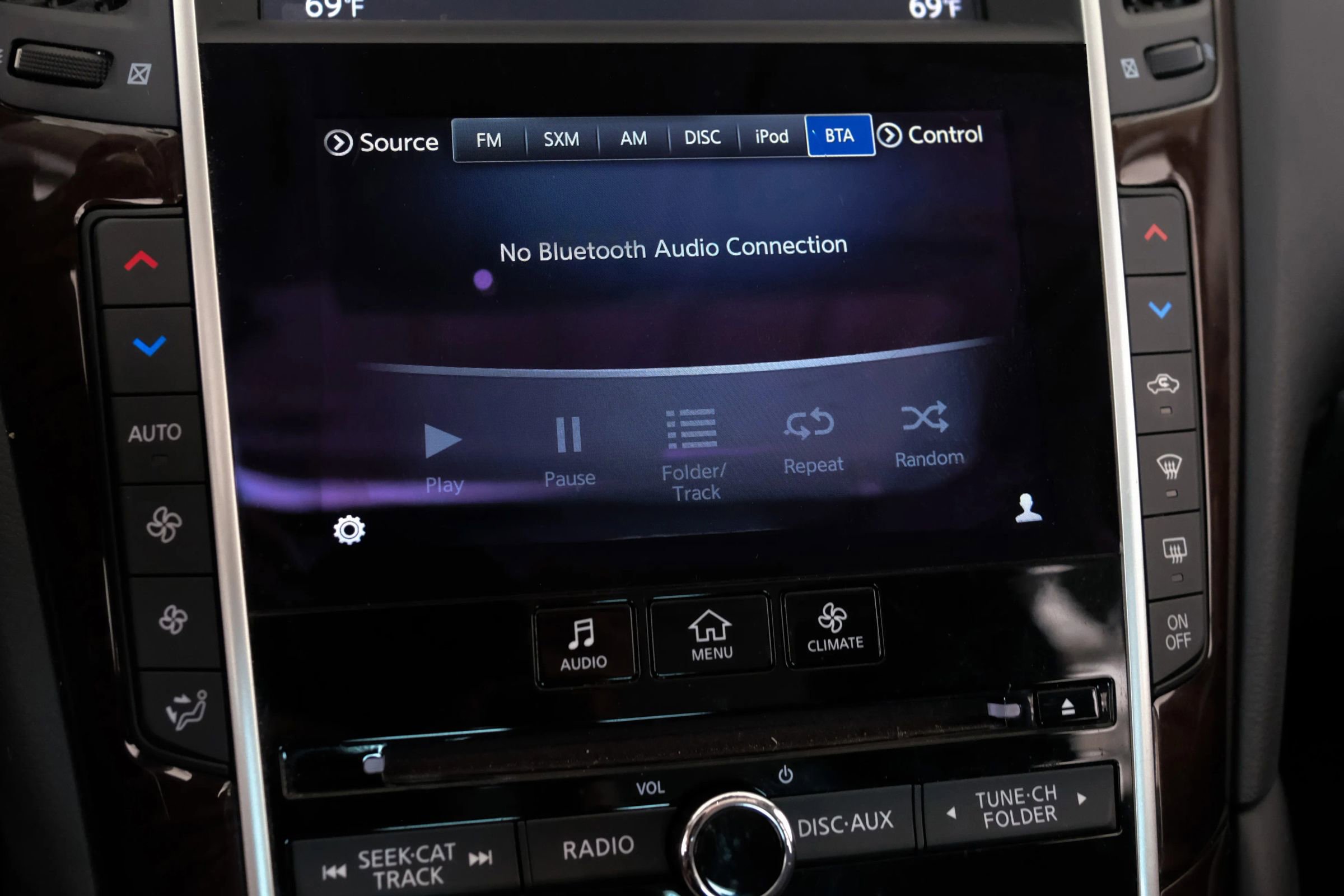 Used 2017 INFINITI Q50 3.0t Premium w/ Driver Assistance Package image 25