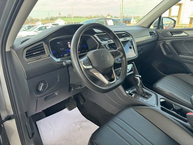 Used 2022 Volkswagen Tiguan SE FWD image 18