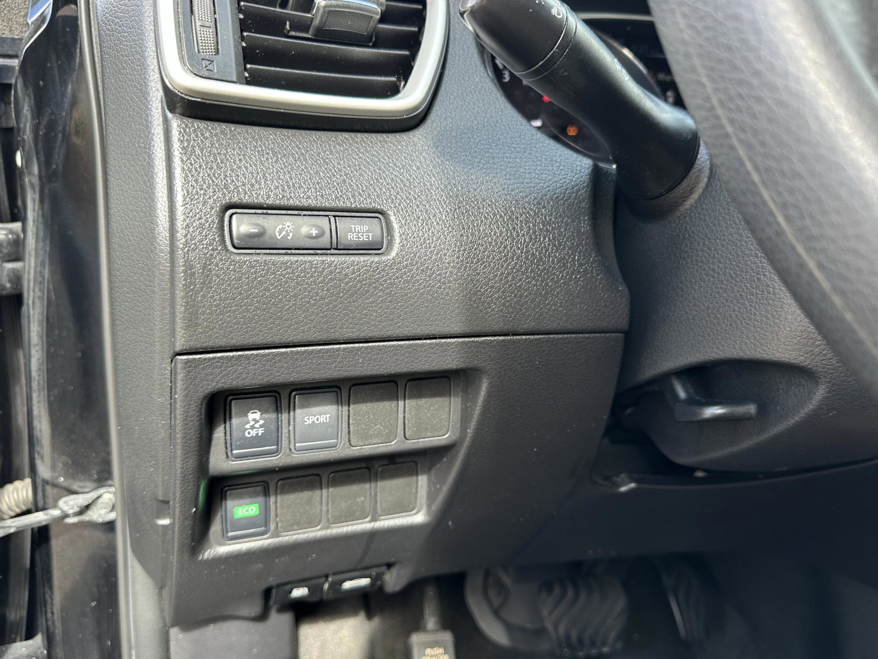 Used 2016 Nissan Rogue S w/ Appearance Package image 27