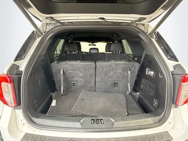 Used 2020 Ford Explorer XLT w/ Equipment Group 202A image 24