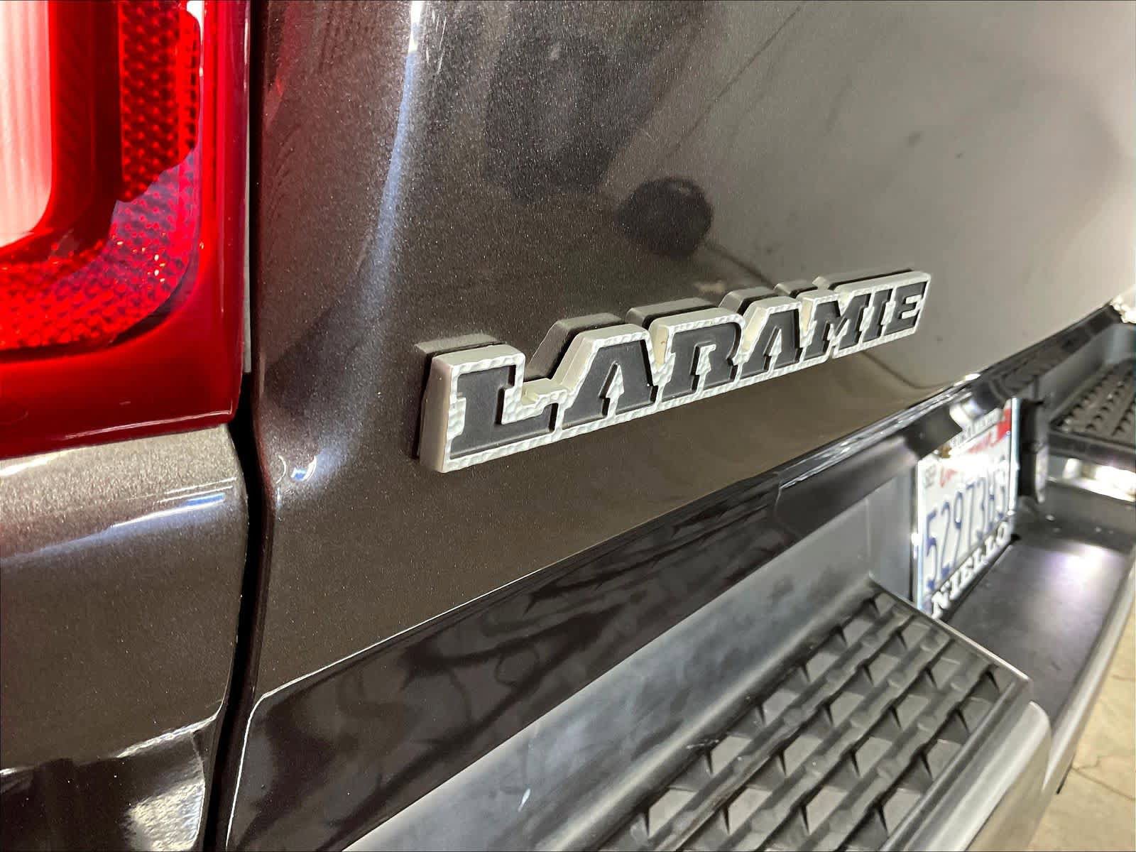 Used 2020 RAM 1500 Laramie w/ Off Road Group AWD/4WD image 11