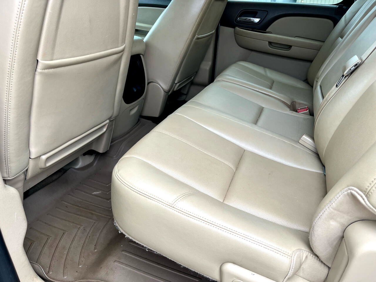 Used 2013 Chevrolet Silverado 1500 LTZ w/ LTZ White Diamond Edition image 12