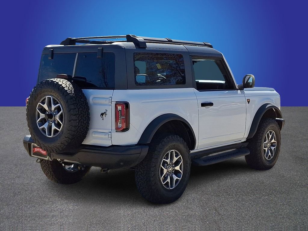 Used 2025 Ford Bronco Badlands image 4