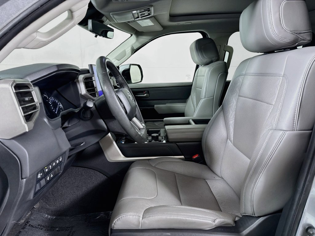 Used 2023 Toyota Tundra Limited AWD/4WD image 27