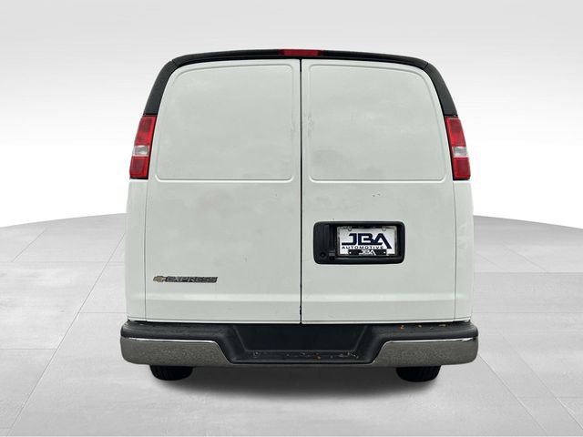 Used 2023 Chevrolet Express 2500 w/ Driver Convenience Package image 26