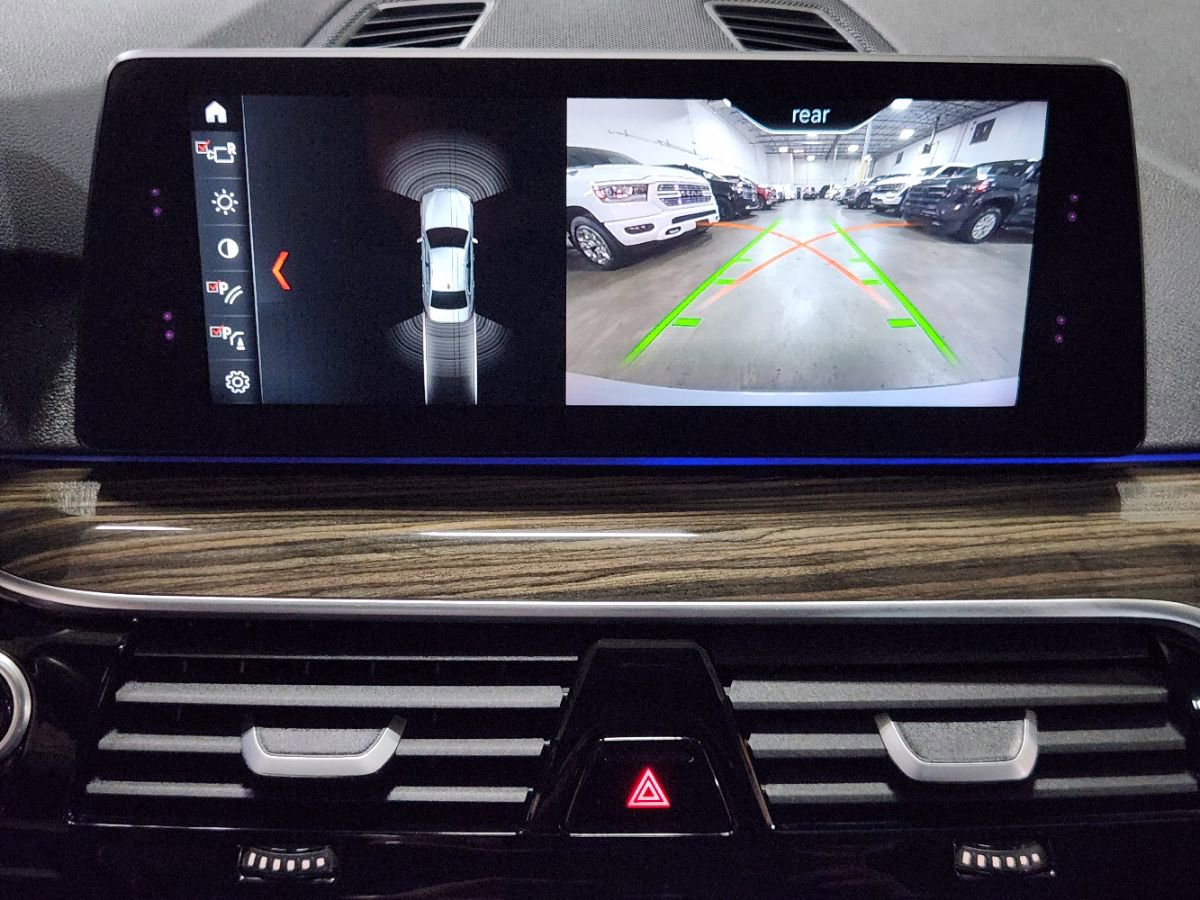 Used 2018 BMW 530e RWD image 36