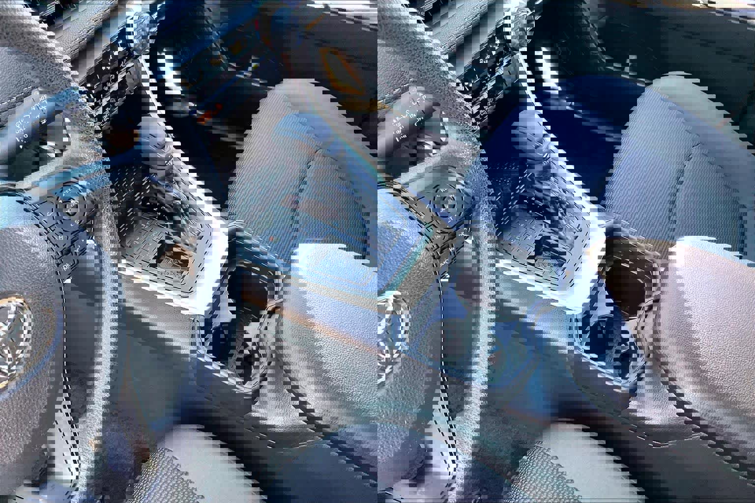 Used 2019 Toyota RAV4 LE w/ Carpet Mat Package image 18