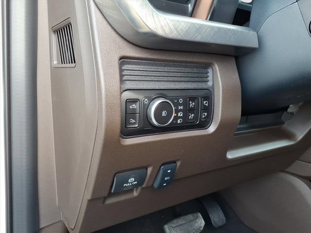 New 2026 Ford F250 King Ranch w/ Chrome Package AWD/4WD image 14