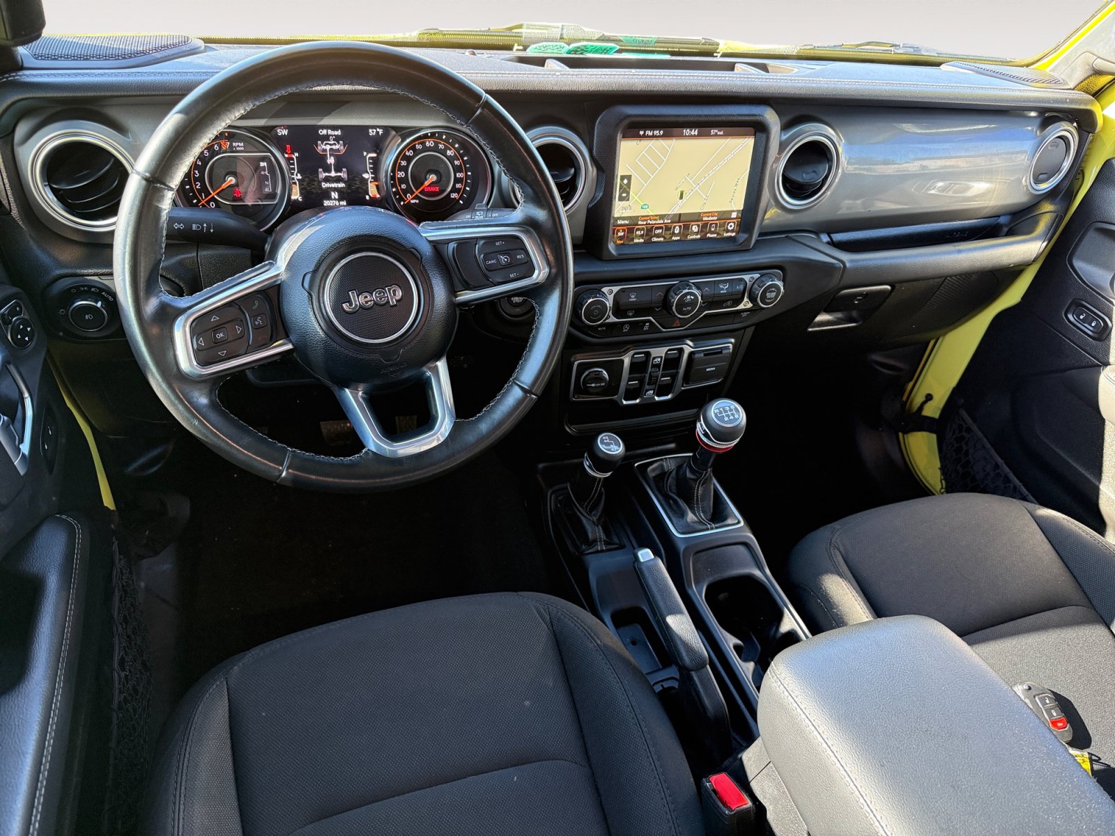Used 2022 Jeep Wrangler Unlimited Sahara AWD/4WD image 15