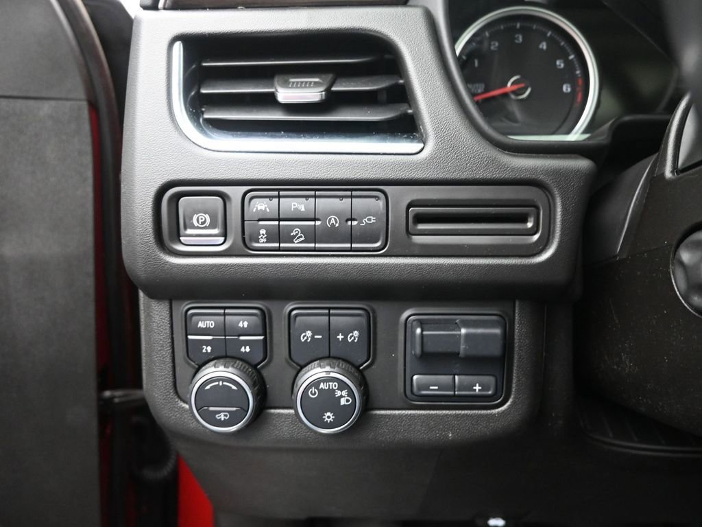 Used 2021 Chevrolet Tahoe Z71 w/ Z71 Off-Road Package image 35