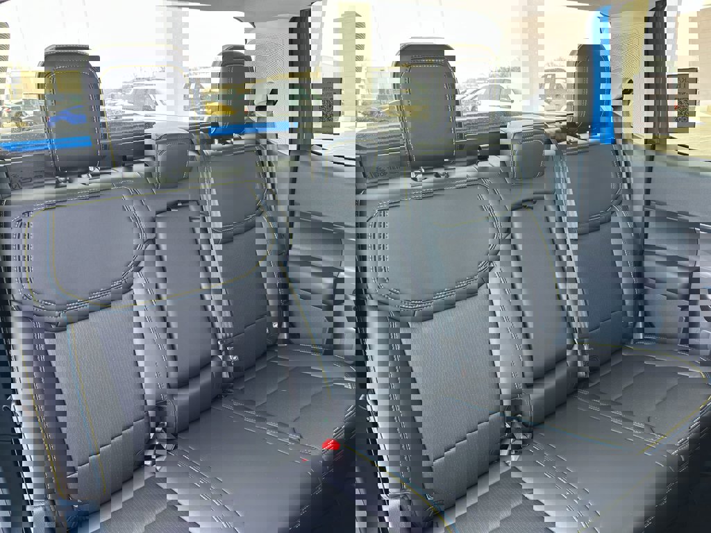 New 2025 Ford Maverick Lobo image 32