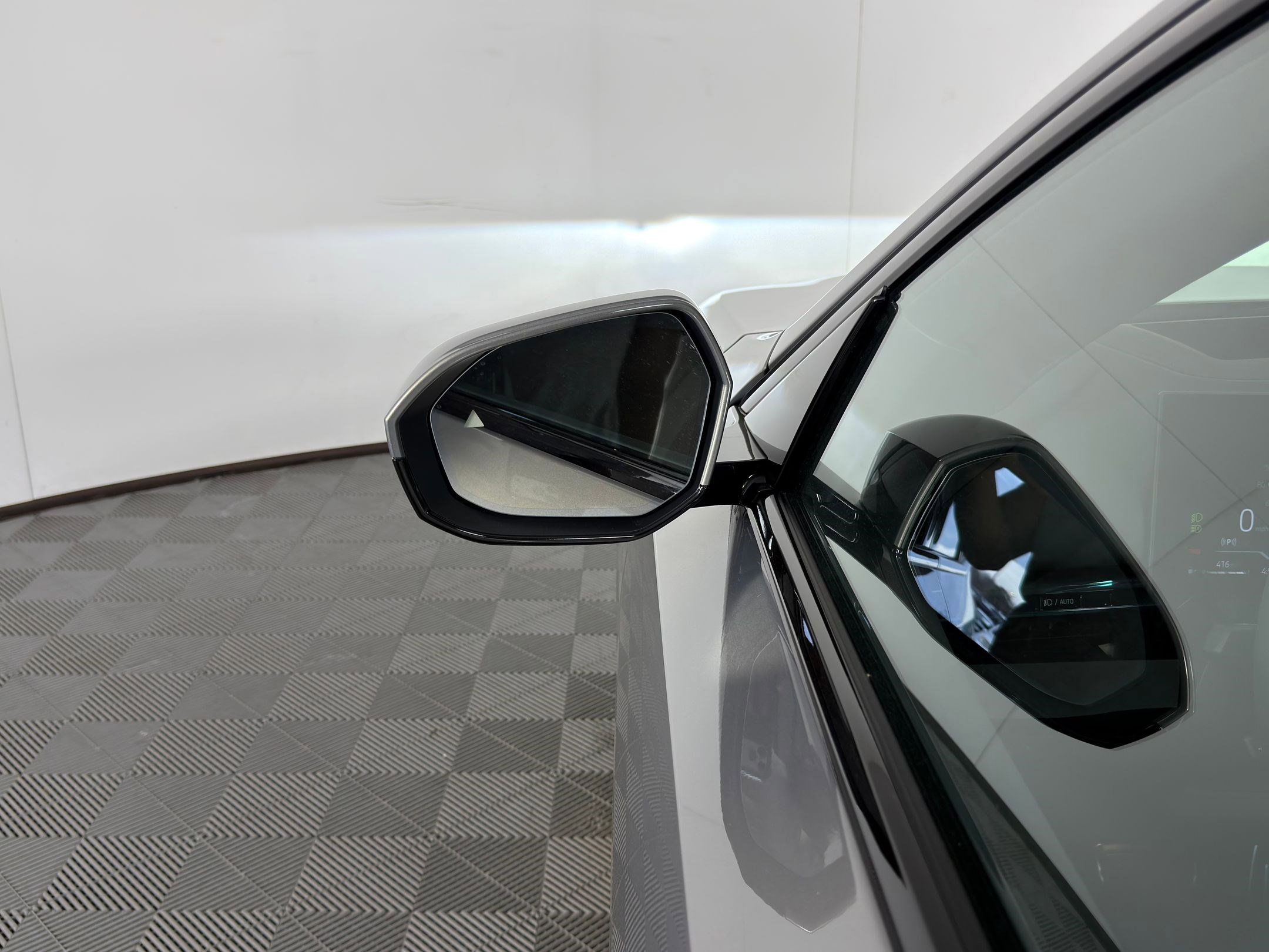 New 2026 BMW 540i xDrive w/ Executive Package image 20