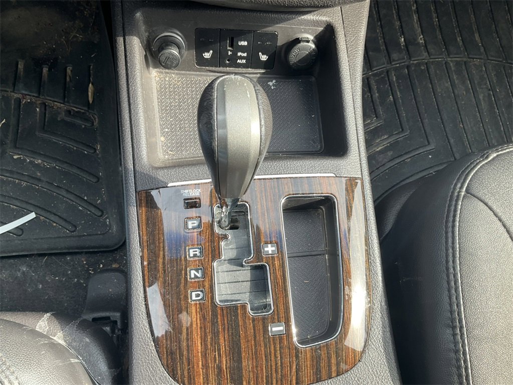 Used 2011 Hyundai Santa Fe Limited image 24