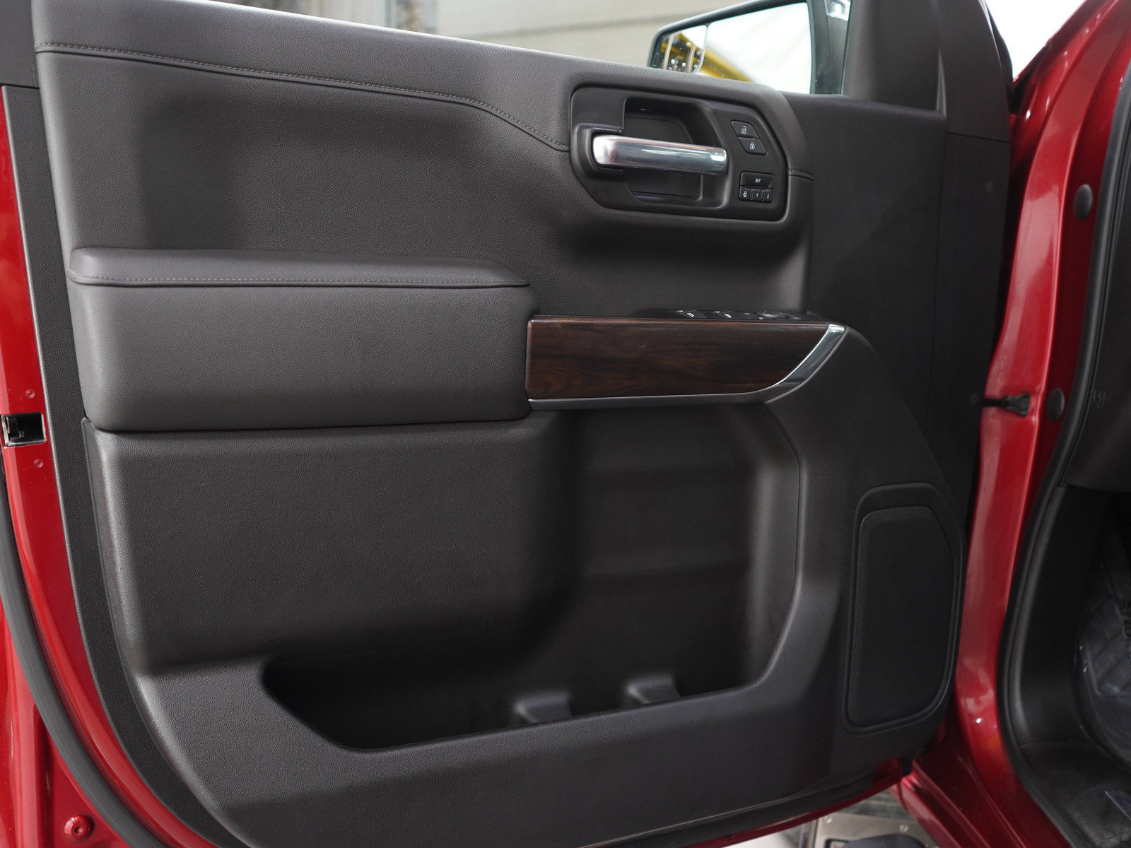 Used 2022 GMC Sierra 1500 SLT w/ SLT Premium Package AWD/4WD image 19