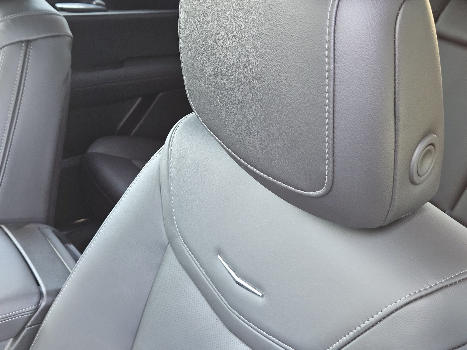 New 2026 Cadillac XT5 Premium Luxury AWD/4WD image 18