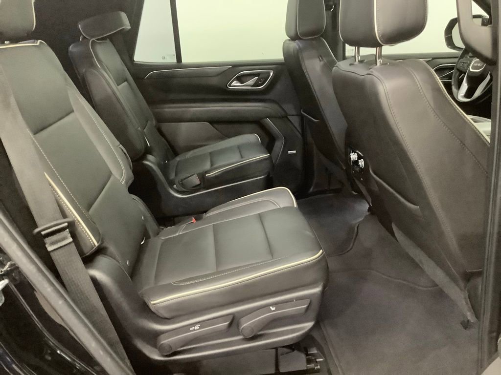 Used 2021 GMC Yukon SLT w/ SLT Luxury Package image 36