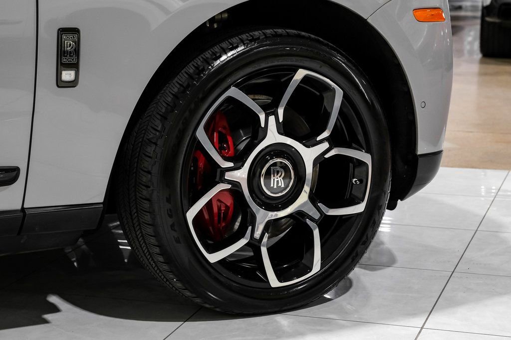 Used 2023 Rolls-Royce Cullinan Black Badge w/ Driver's Package image 74